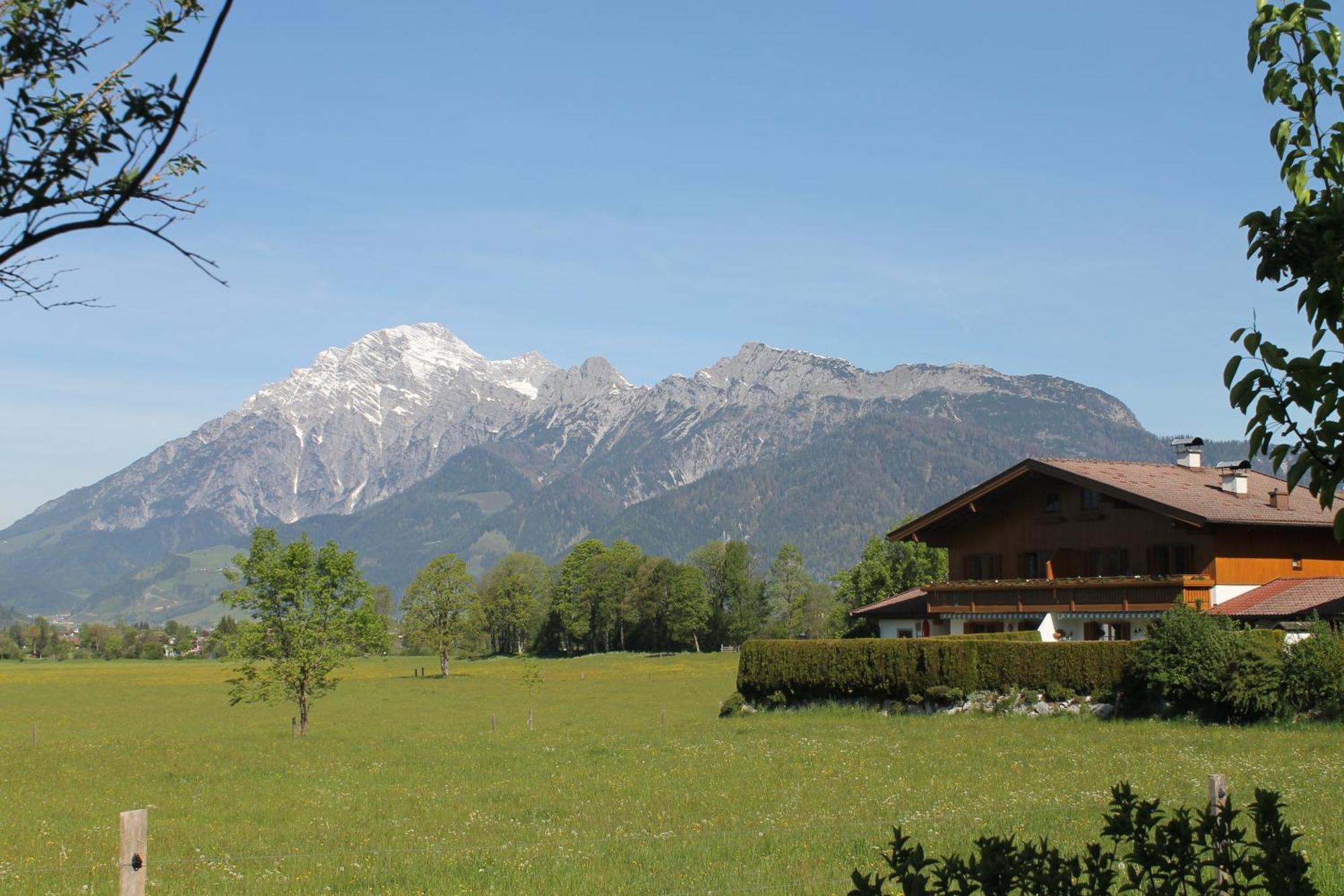 Haus Hartl Hotel Saalfelden Exterior foto